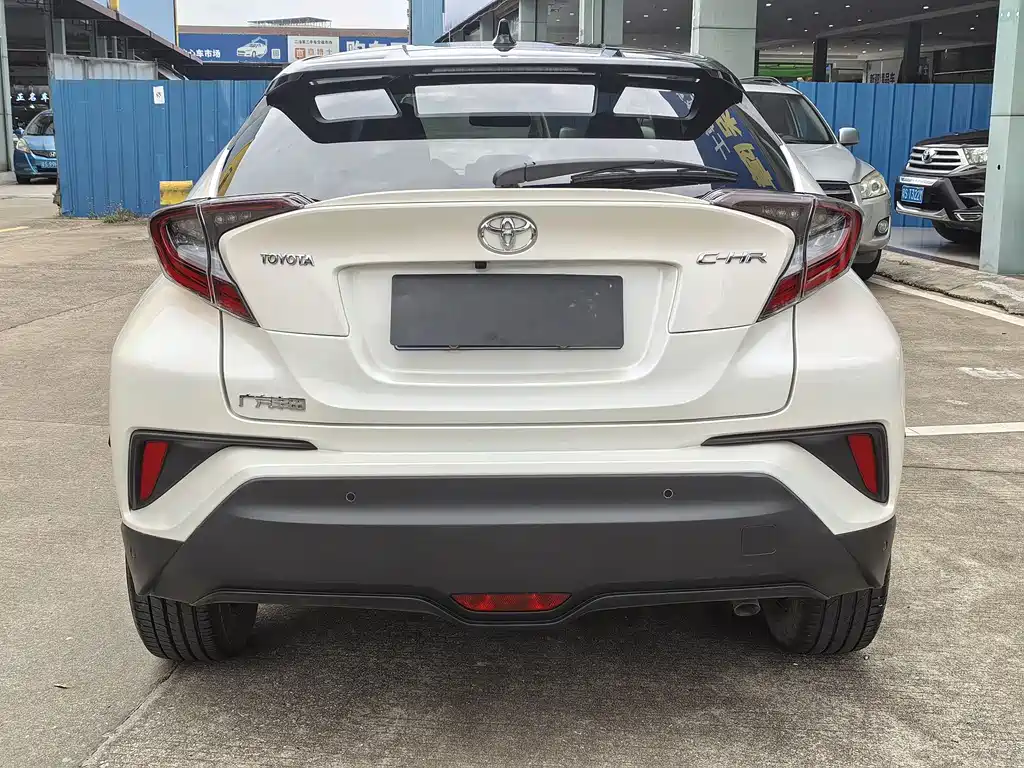 Toyota C-HR 2.0 L Luxury CN-V