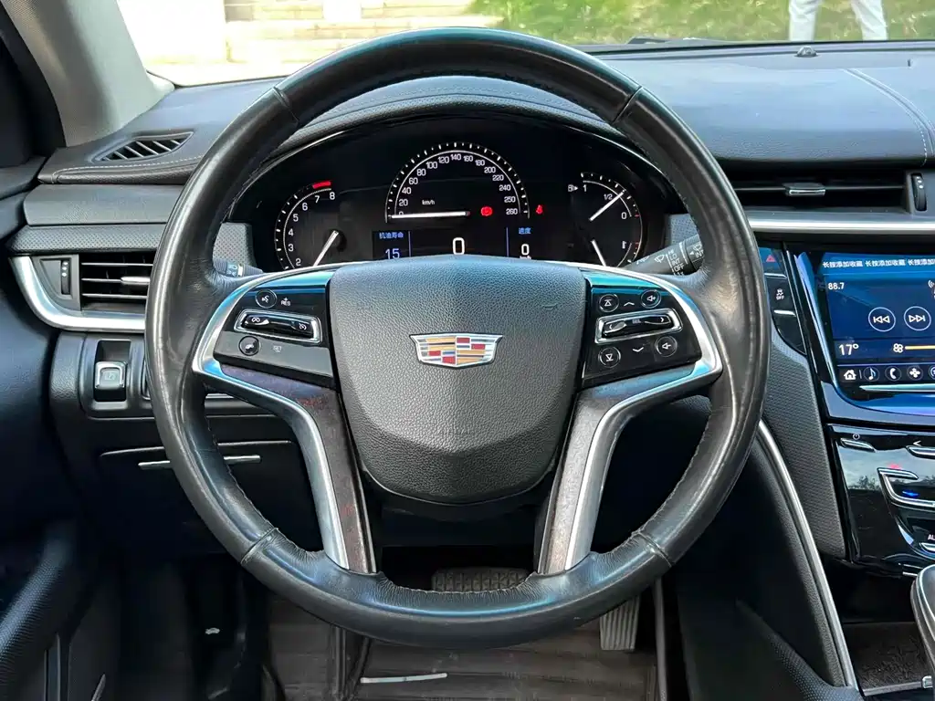 Cadillac XTS 28 T Tech