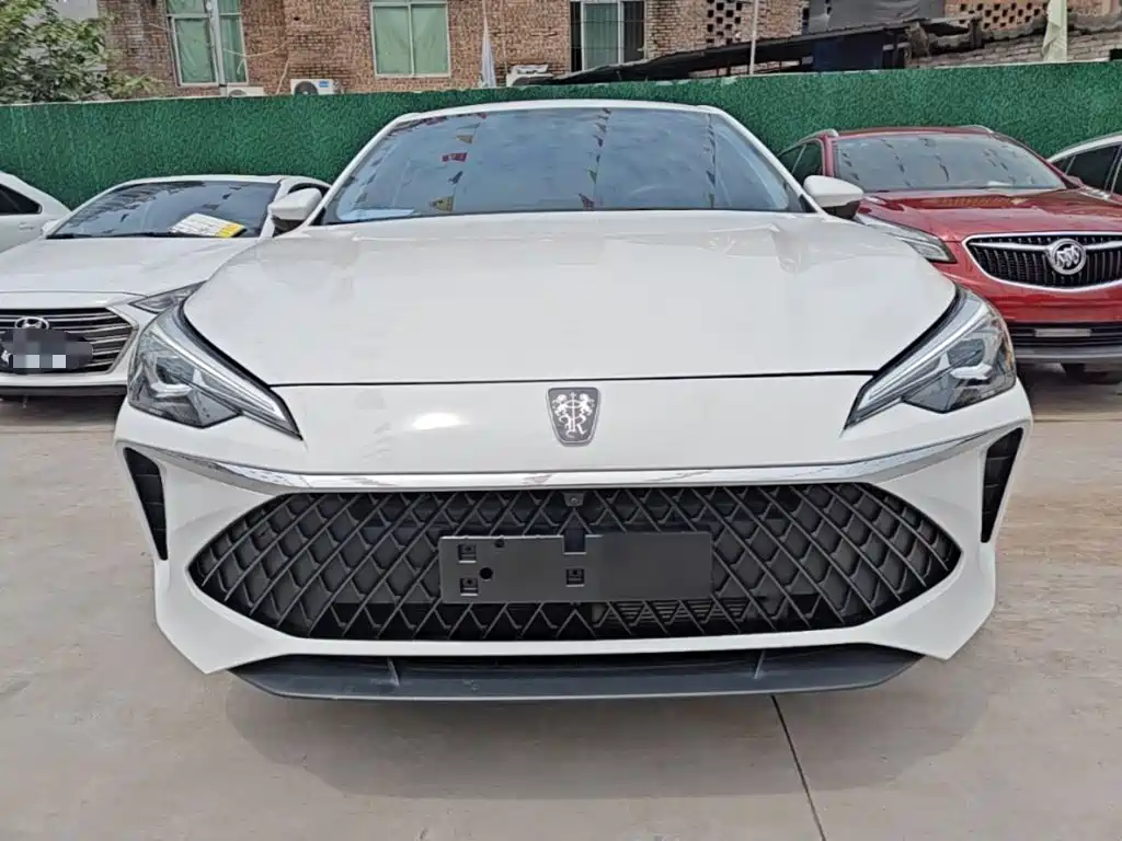 Roewe i5 1.5 L CVT Honored