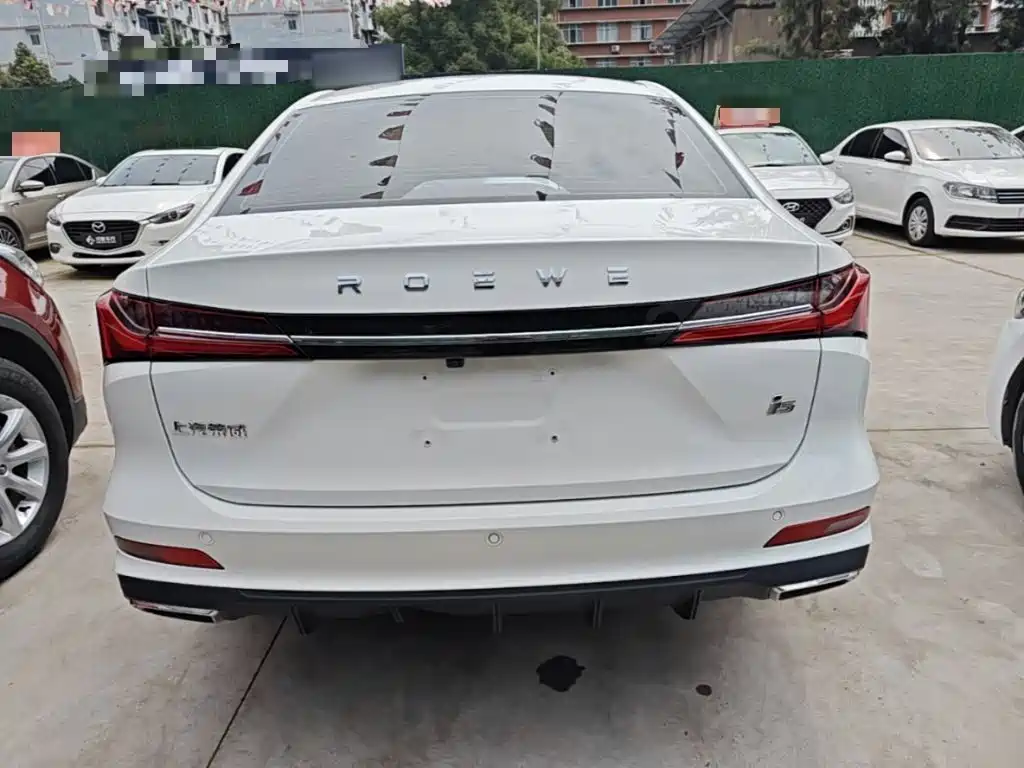 Roewe i5 1.5 L CVT Honored
