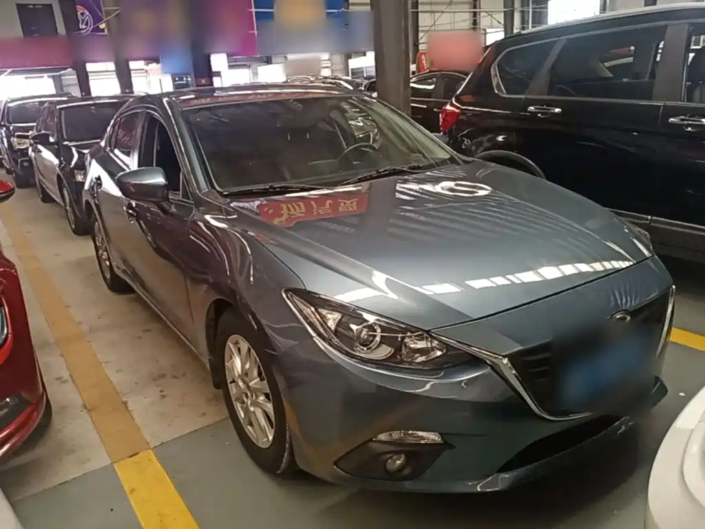 Mazda 3 Axela Sedan 1.5 L Auto Luxury