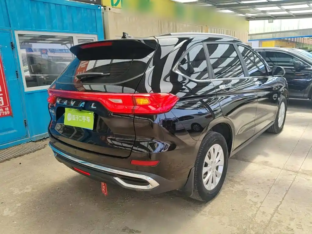 Haval M6 PLUS 1.5 T DCT Luxury Connected