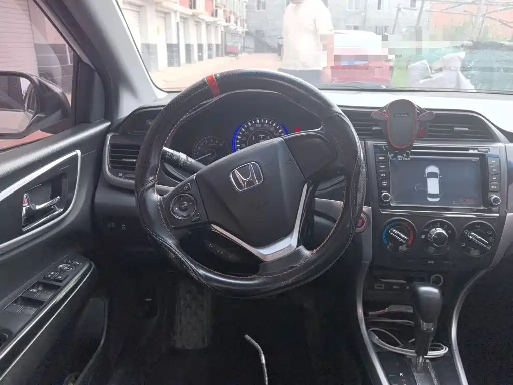 Crider 1.8 L Auto Luxury