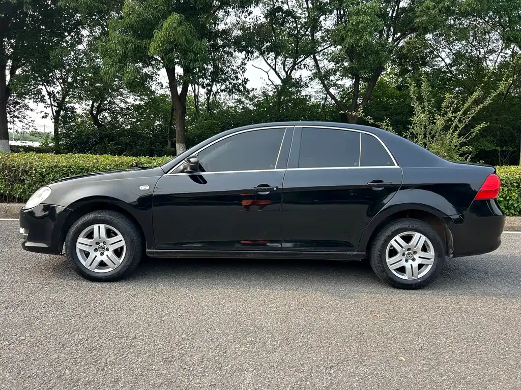 Bora 1.6 L Auto Fashion