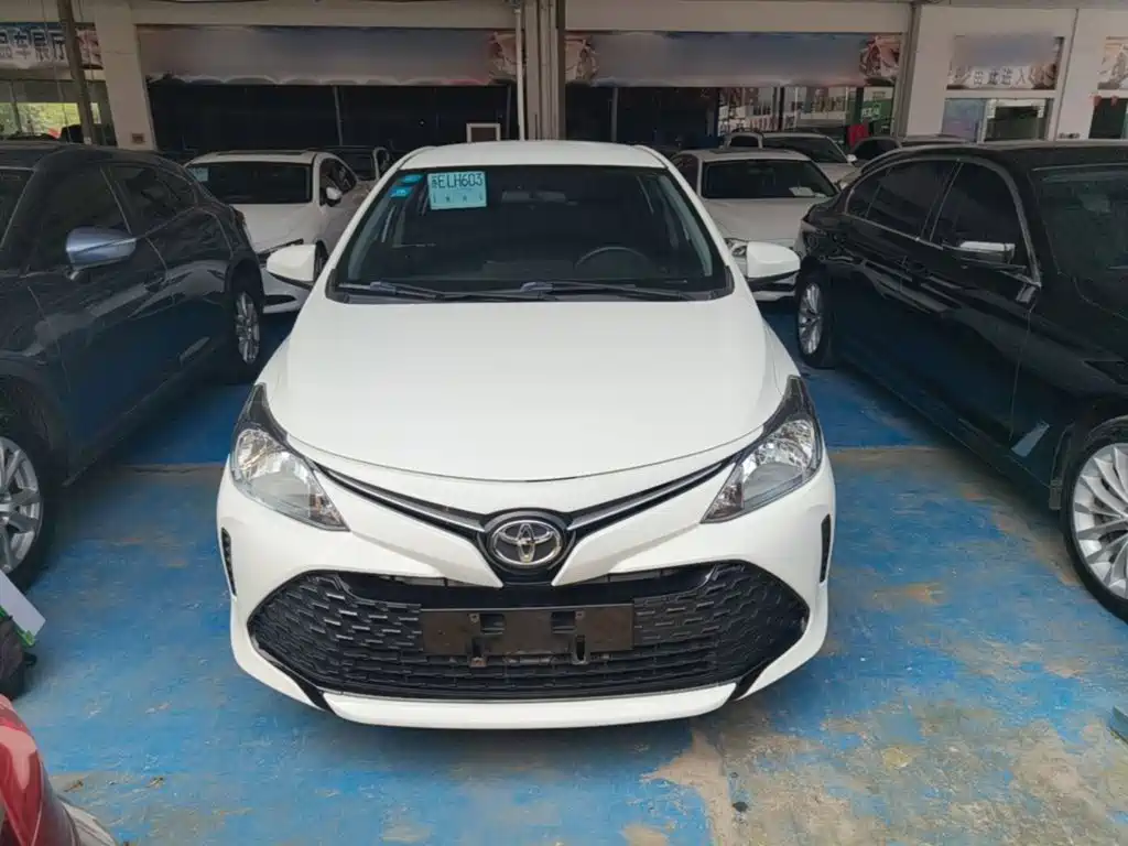 Vios FS 1.5 L CVT Sharp Speed