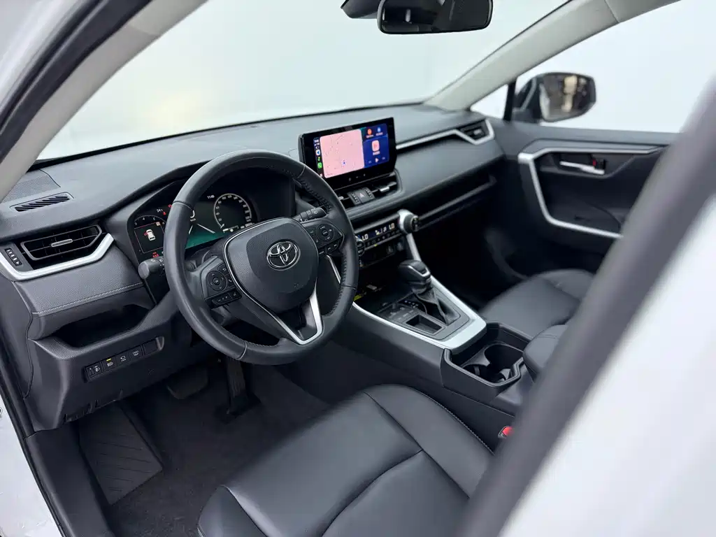 RAV4 2.0 L CVT 2 WD Style Plus