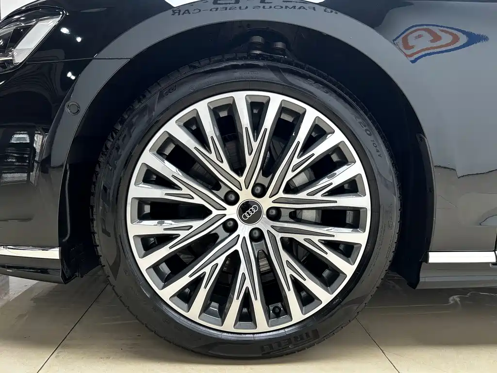 Audi A8 A8 L 50 TFSI quattro Select