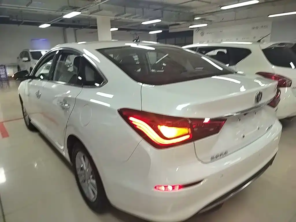 Eado 逸动 2019款 1.6 L GDI 手动超值版 国VI