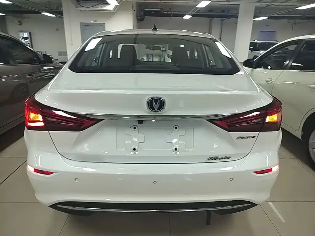 Eado 逸动 2019款 1.6 L GDI 手动超值版 国VI