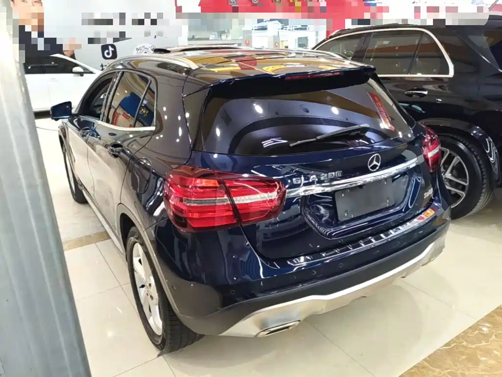 Mercedes-Benz GLA GLA 200 Dynamic