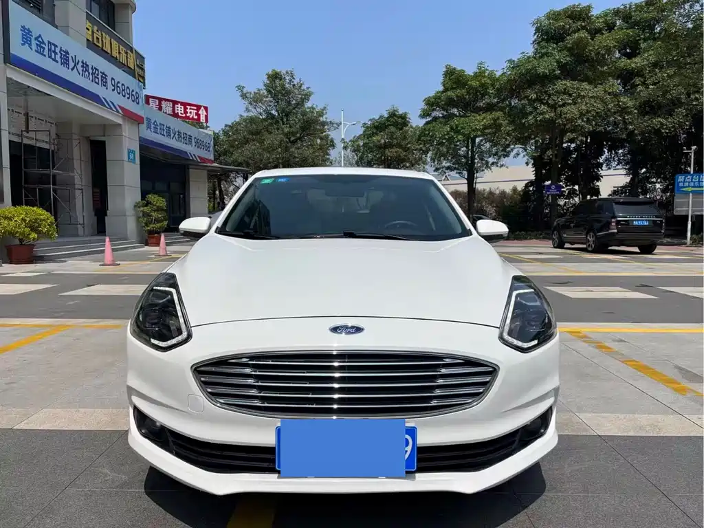 Escort Facelift 1.5 L Auto Joy CN-V