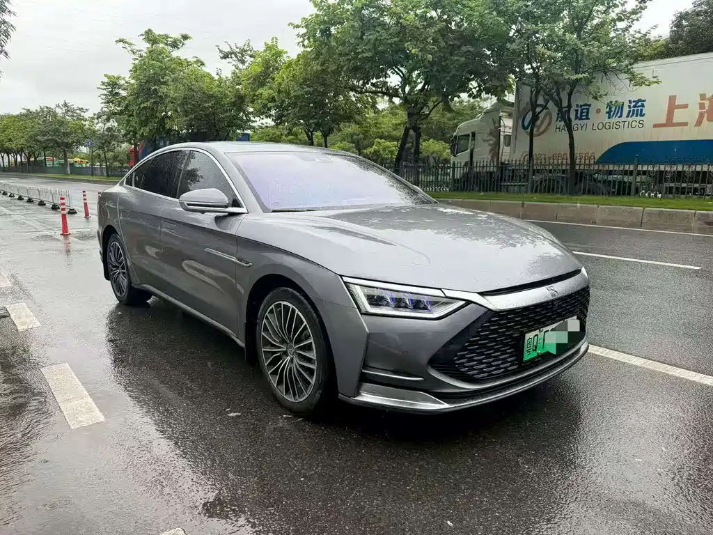 Han DM 4 WD Performance Luxury