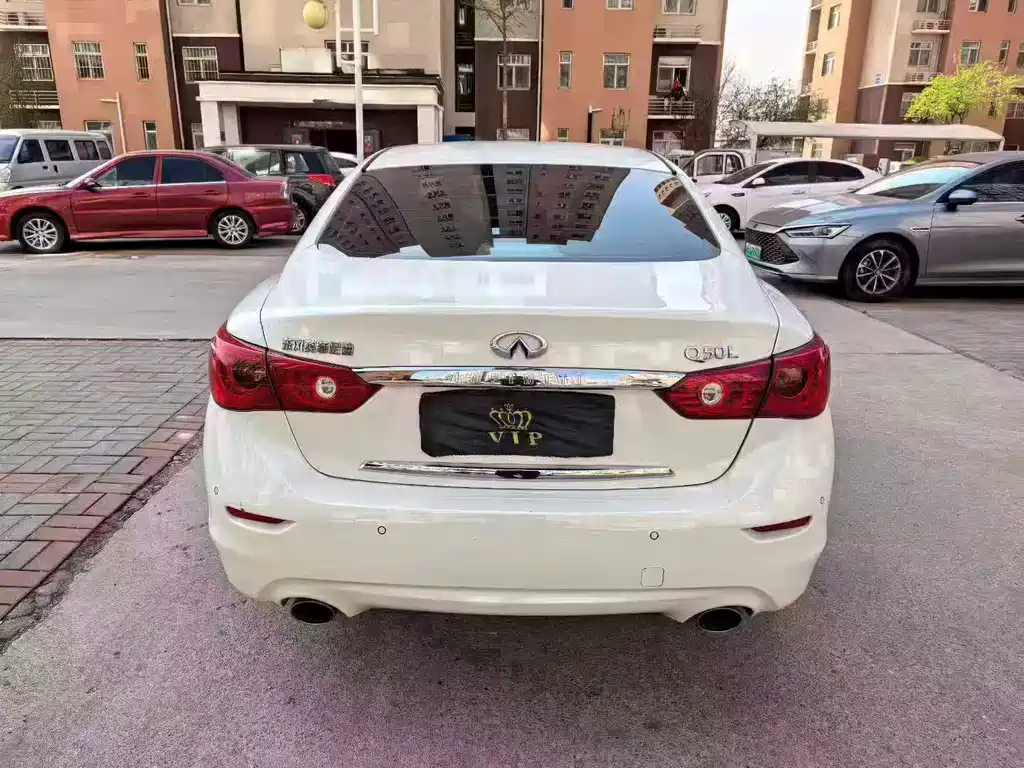 Infiniti Q50 L 2.0 T Joy