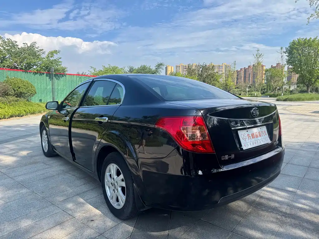 Besturn B50 奔腾B50 2011款 1.6 L 自动时尚型