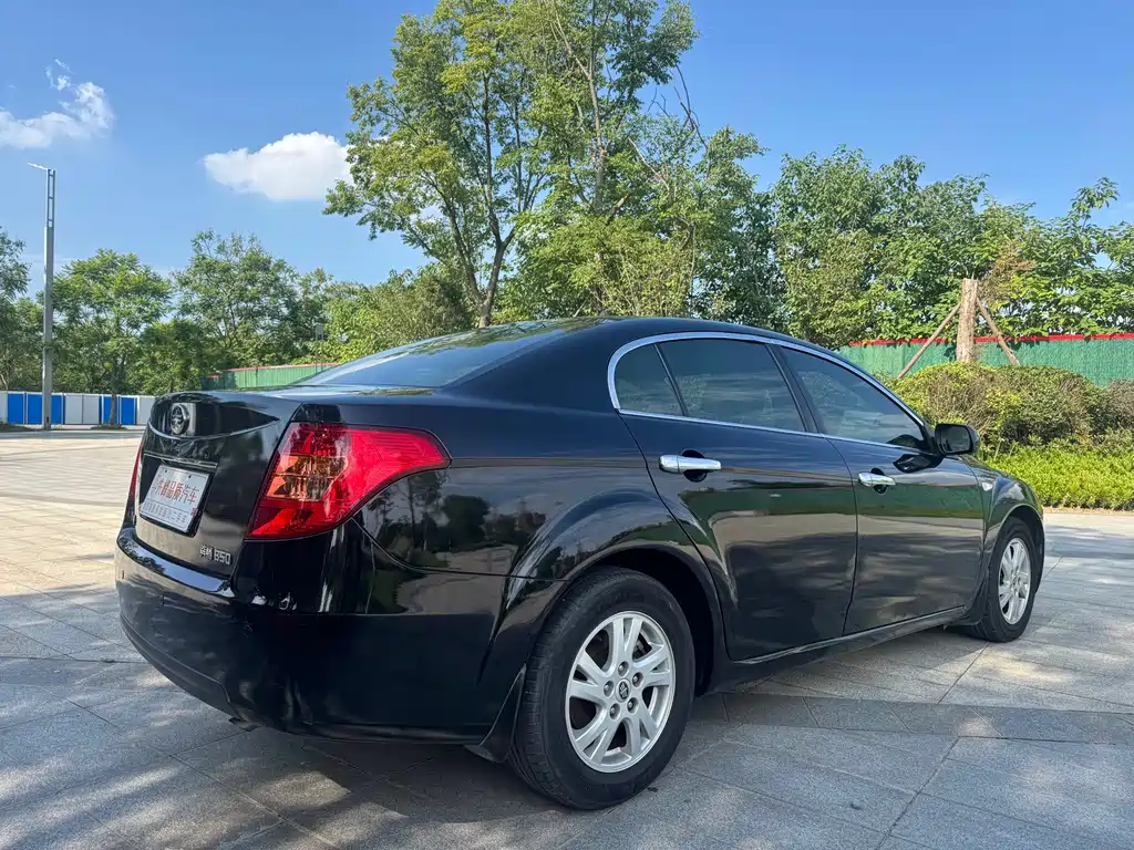 Besturn B50 奔腾B50 2011款 1.6 L 自动时尚型