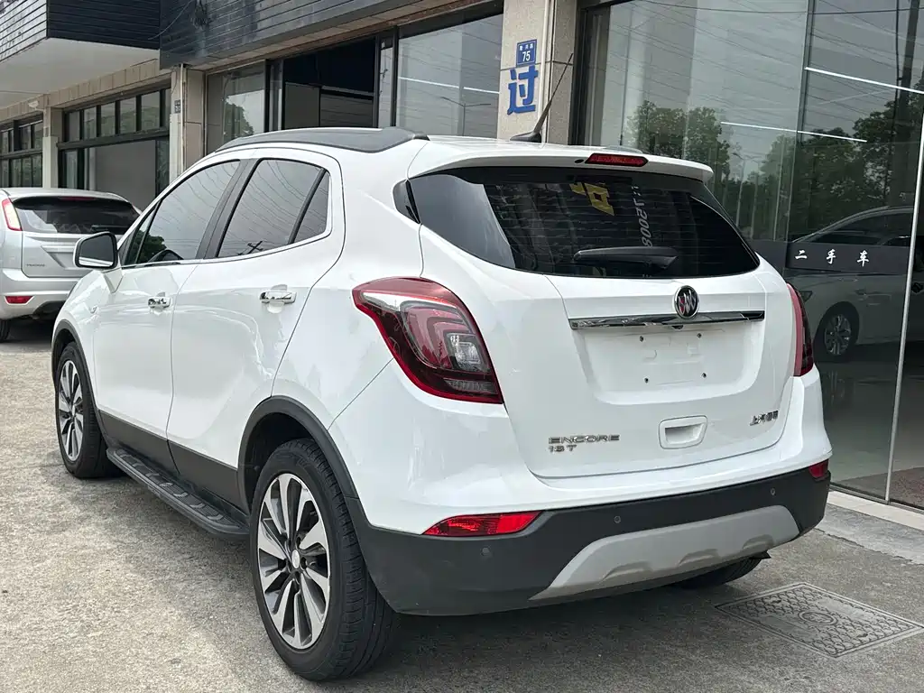 Encore 18 T Auto 2 WD Urban Elite