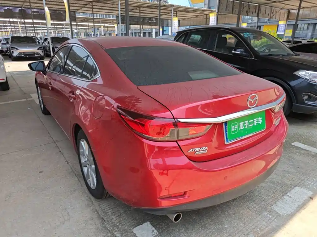 Atenza 2.0 L Blue Sky Luxury