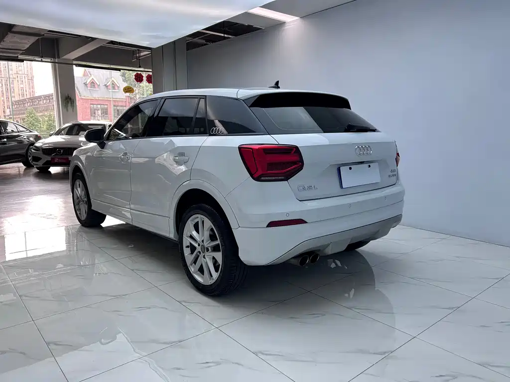 Audi Q2 L 35 TFSI Luxury Elegant CN-V