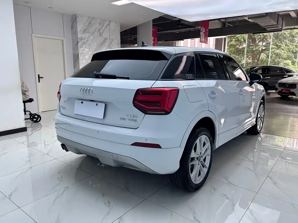 Audi Q2 L 35 TFSI Luxury Elegant CN-V