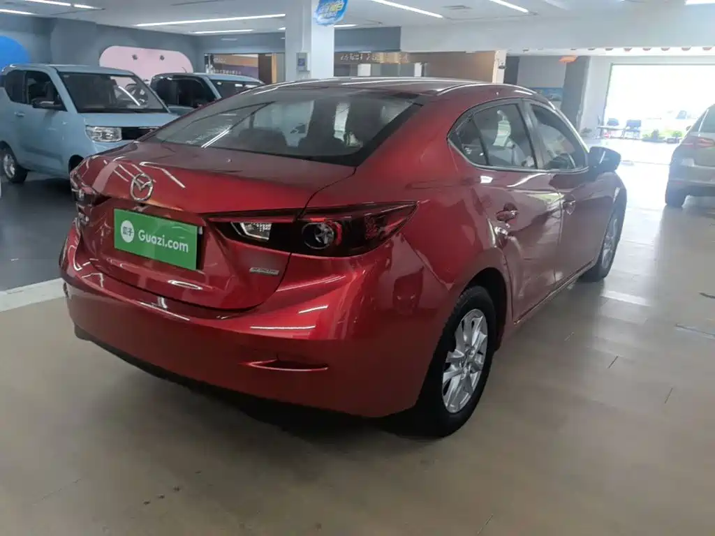 Mazda 3 Axela Sedan 1.5 L Auto Luxury CN-V