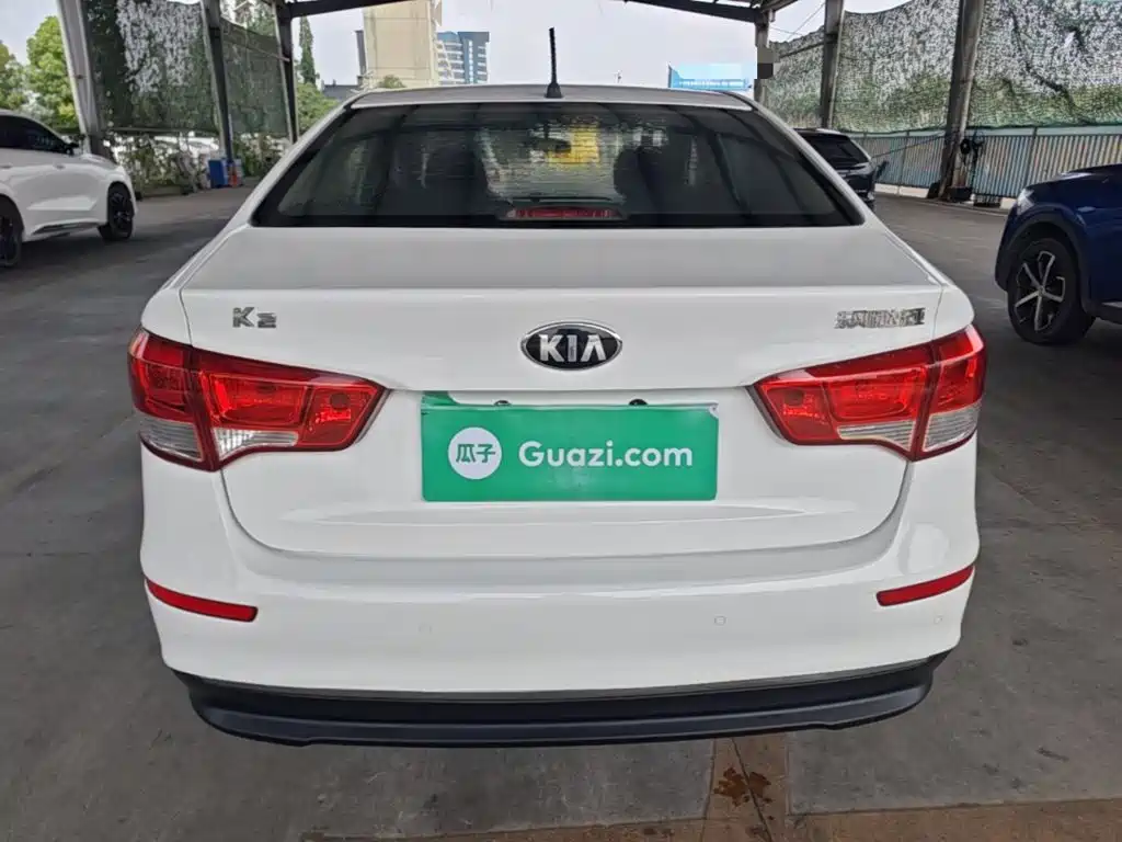 Kia K2 Sedan 1.4 L MT GLS