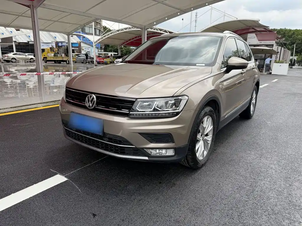 Tiguan 330 TSI 4 WD Creative Wise