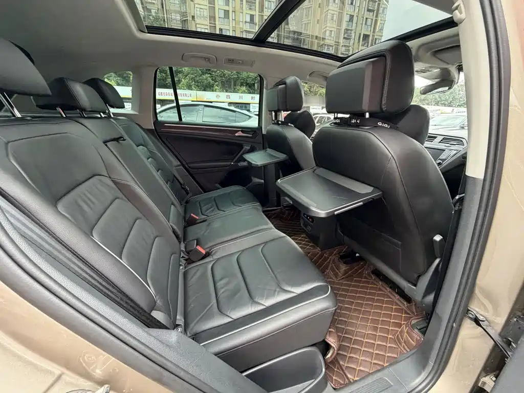 Tiguan 330 TSI 4 WD Creative Wise