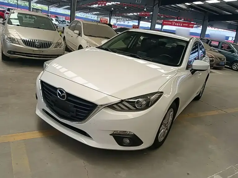 Mazda 3 Axela Sedan 1.5 L Auto Luxury