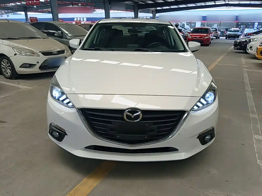 Mazda 3 Axela Sedan 1.5 L Auto Luxury