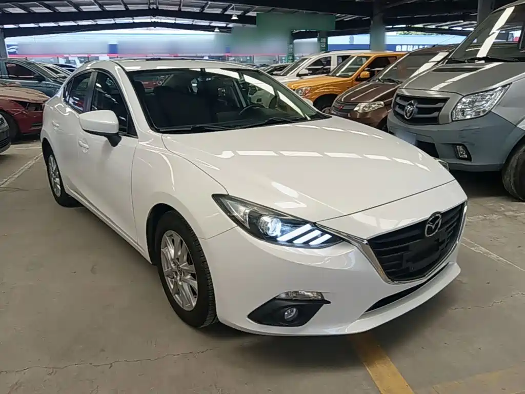 Mazda 3 Axela Sedan 1.5 L Auto Luxury