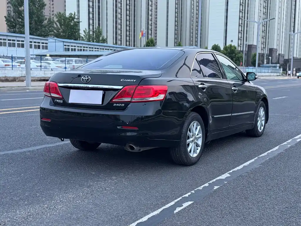 Camry 240 G Luxury Anniversary