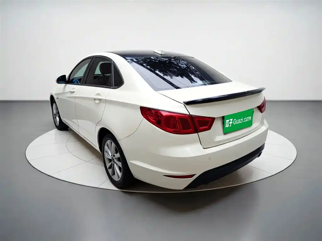 Senova D50 1.5 L Manual Elite