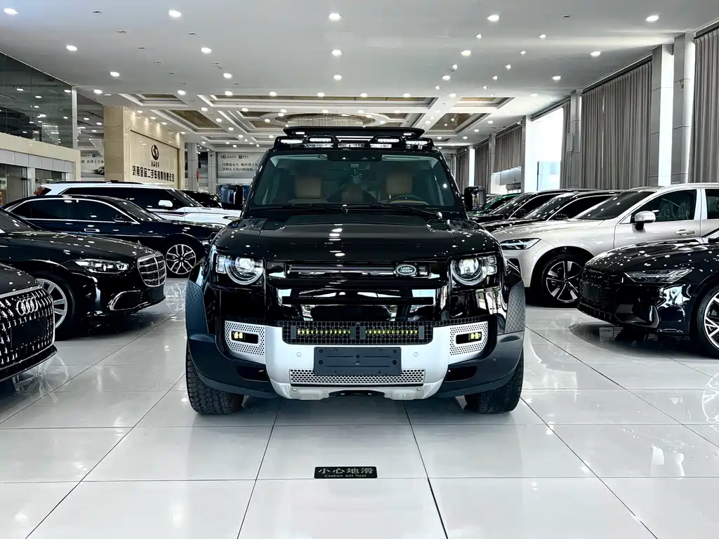 Land Rover Defender 110 3.0 T P400 Dark Special Edition