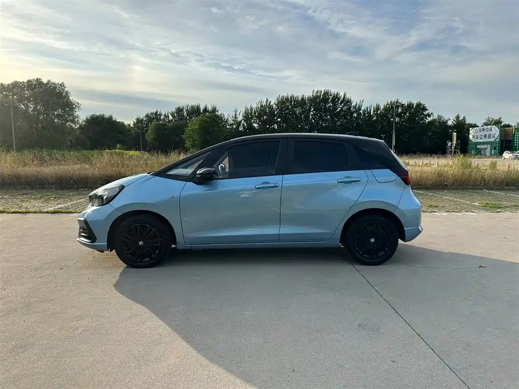 Fit 1.5 L CVT Trend Enjoyment