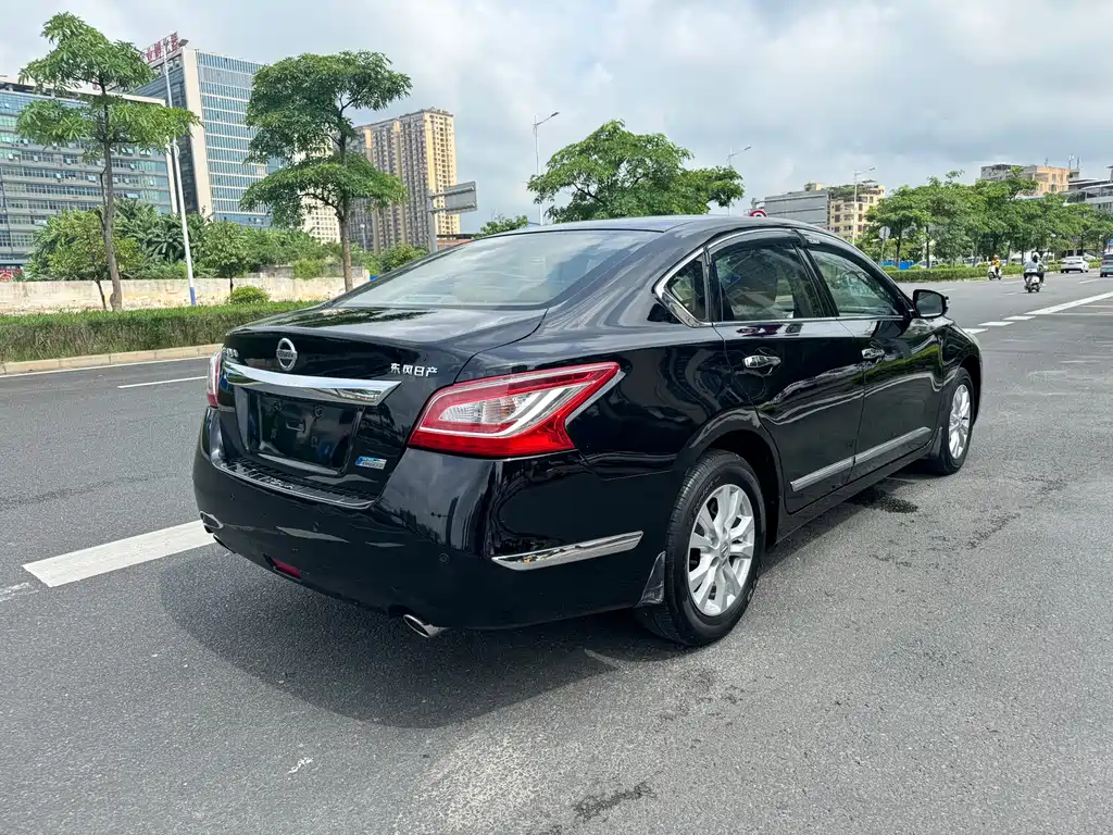 Teana 2.0 L XL Comfort
