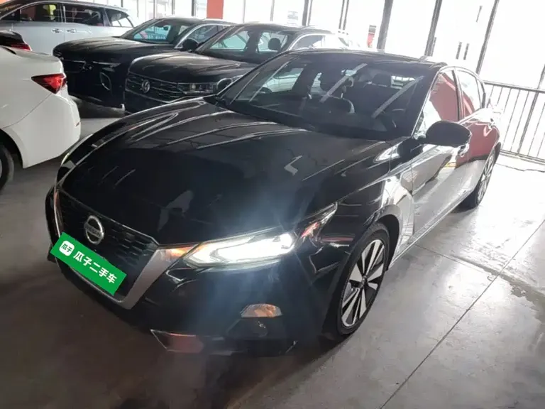 Nissan Teana 2.0 L XL Upper AD1 Smart Travel Navigator