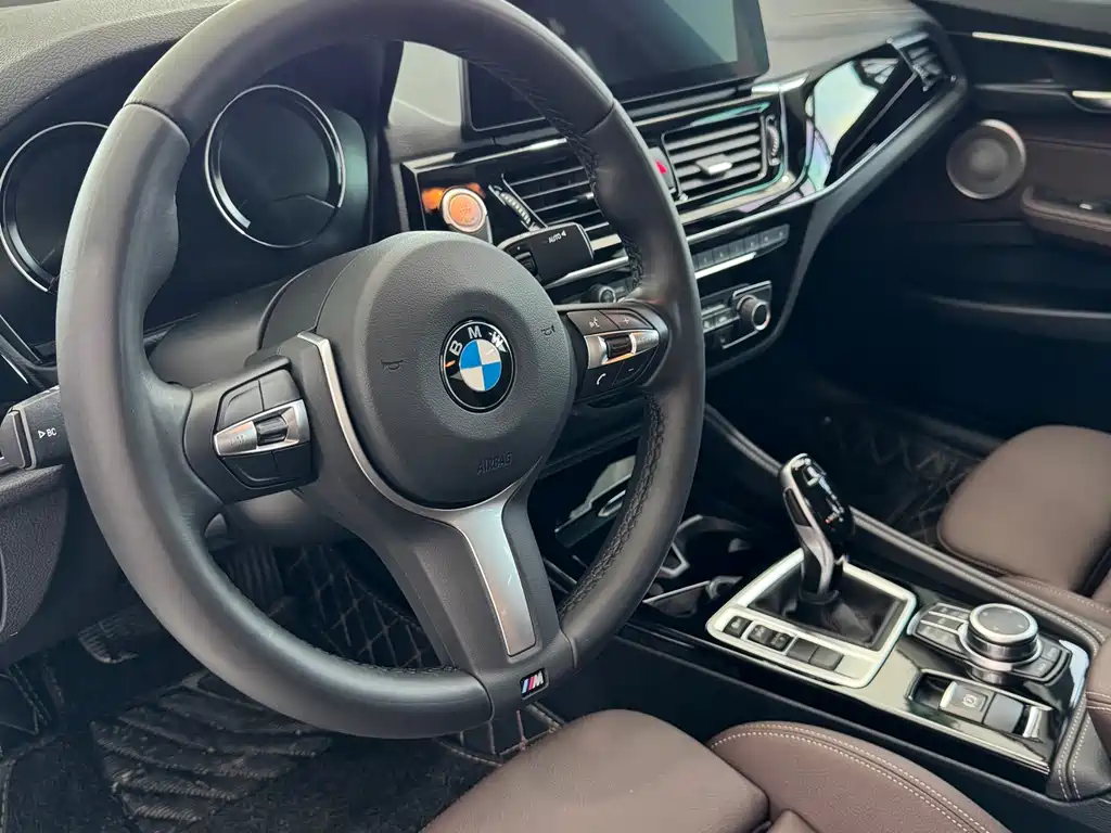 BMW 1 Series 120 i M Sport Night