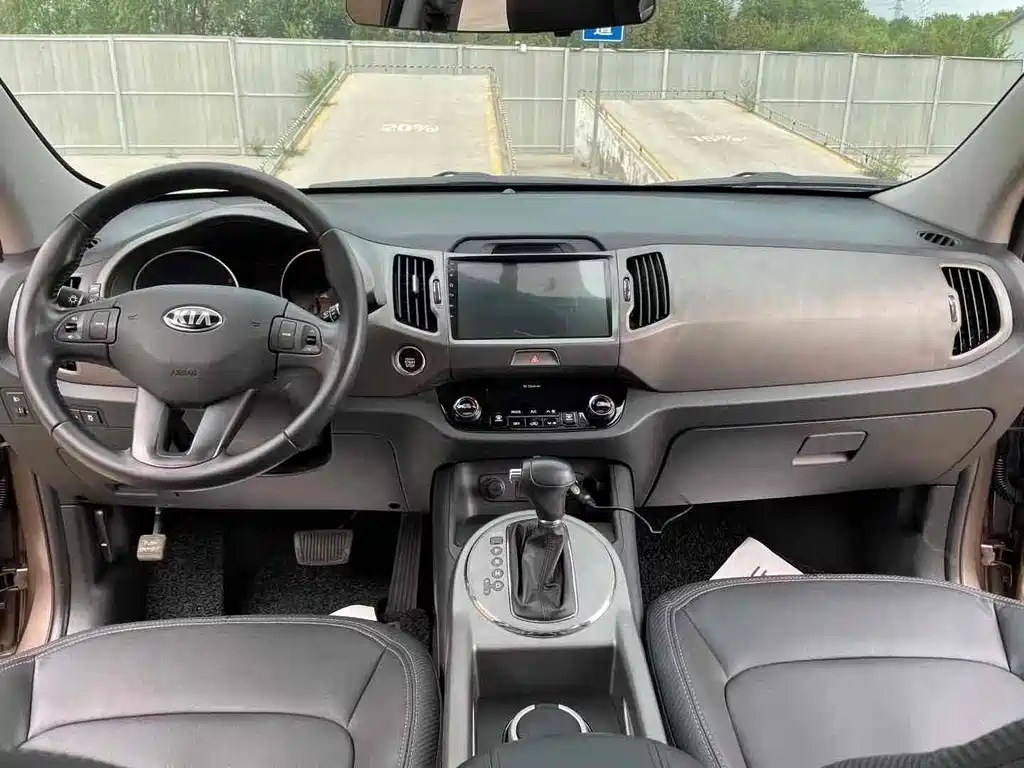 Sportage 2.0 L Auto 2 WD GLS