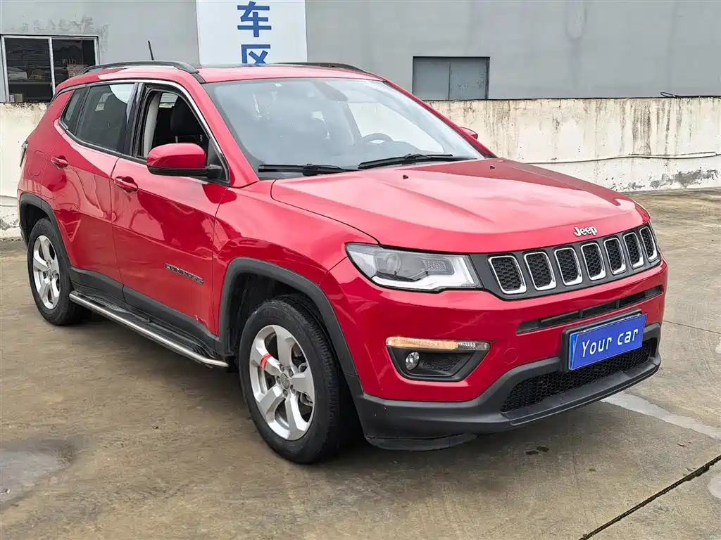 Compass 200 T Auto Home Enjoyment