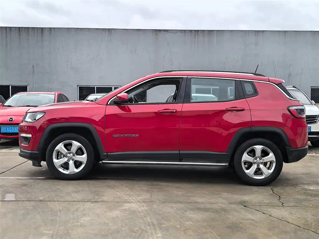 Compass 200 T Auto Home Enjoyment