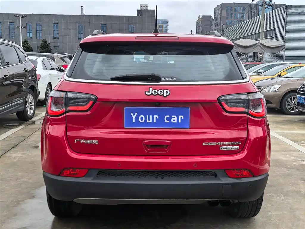 Compass 200 T Auto Home Enjoyment