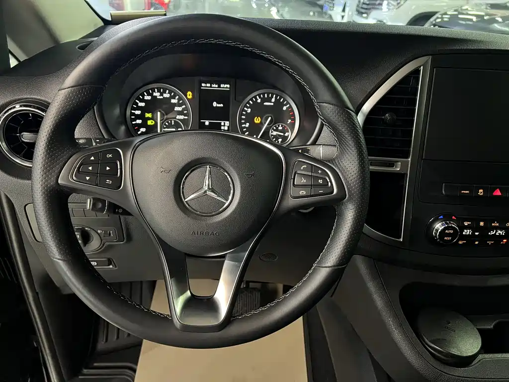 Vito 2.0 T Business 7-seat