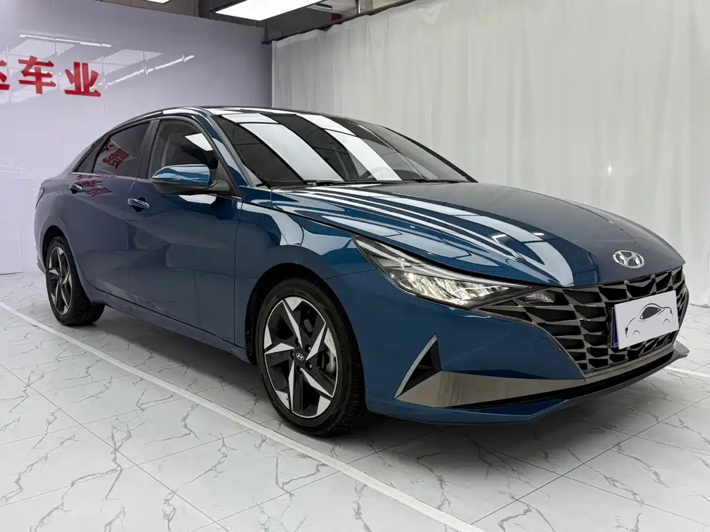 Elantra 1.5 L CVT GLX Elite