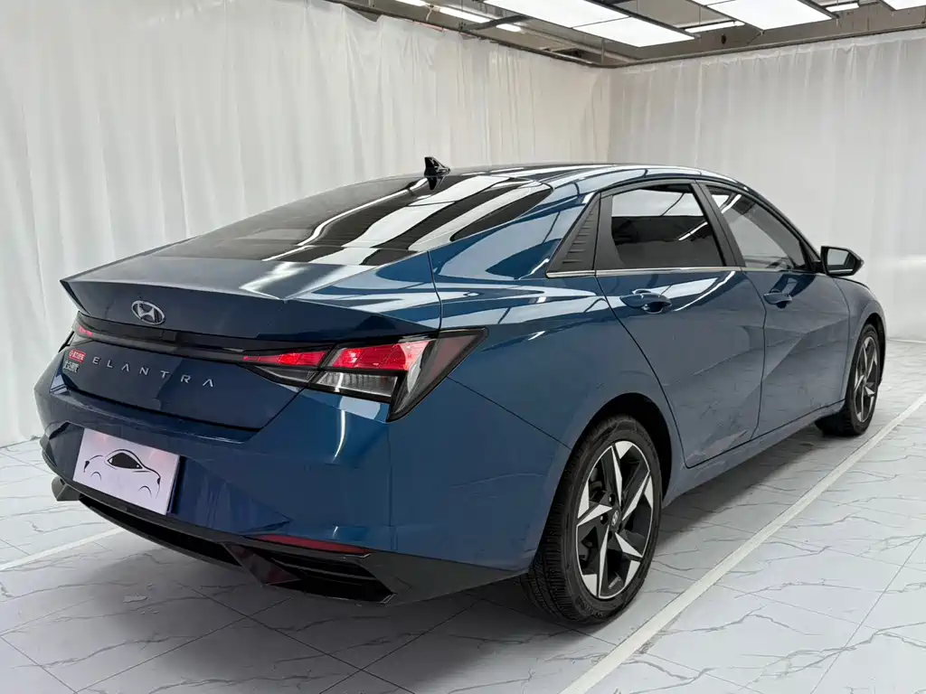 Elantra 1.5 L CVT GLX Elite