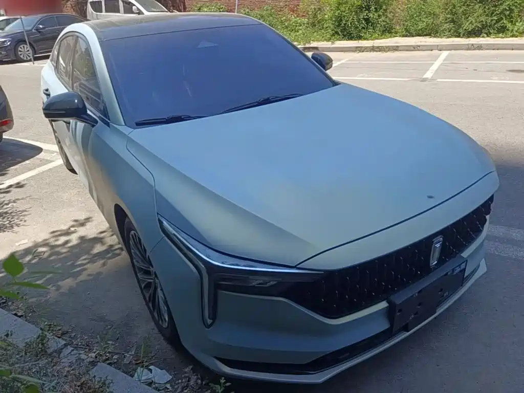 Besturn B70 3 rd Gen 2.0 T Auto Premium