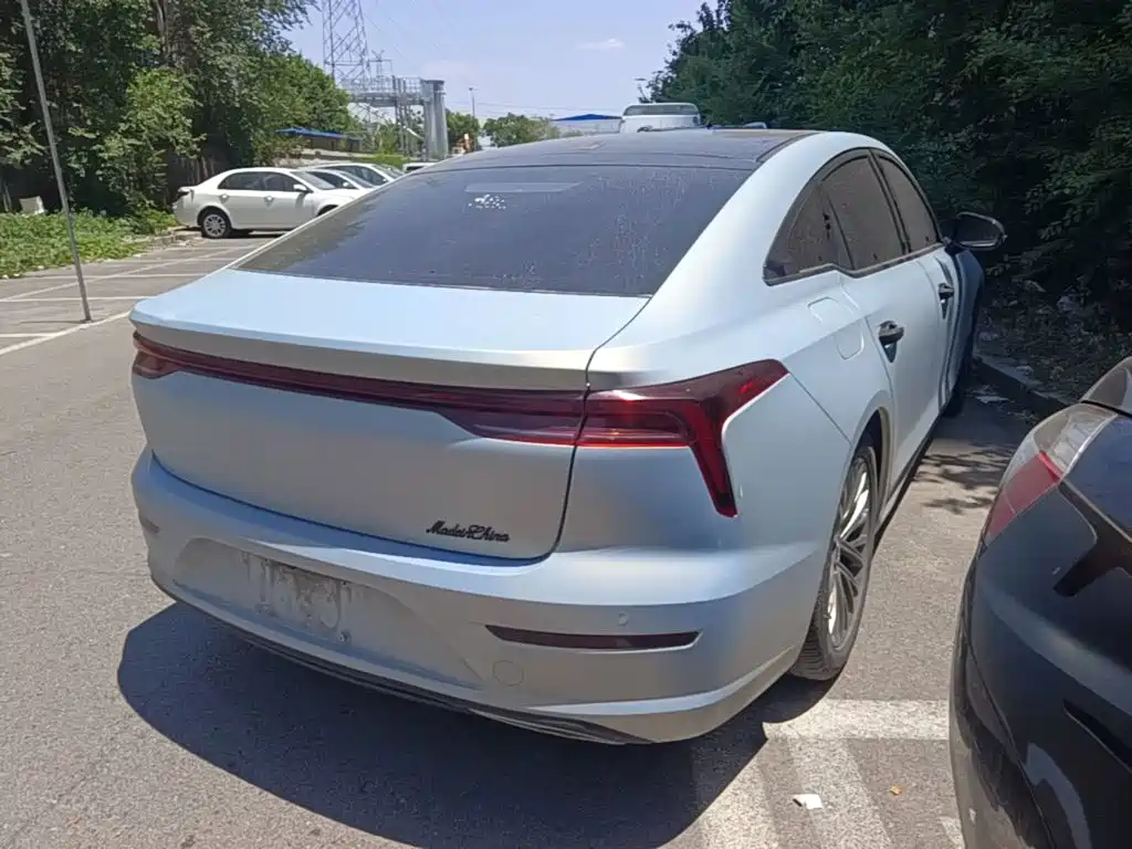 Besturn B70 3 rd Gen 2.0 T Auto Premium