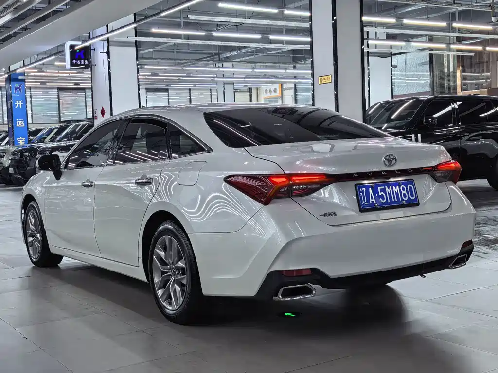 Avalon 2.0 L Luxury CN-VI