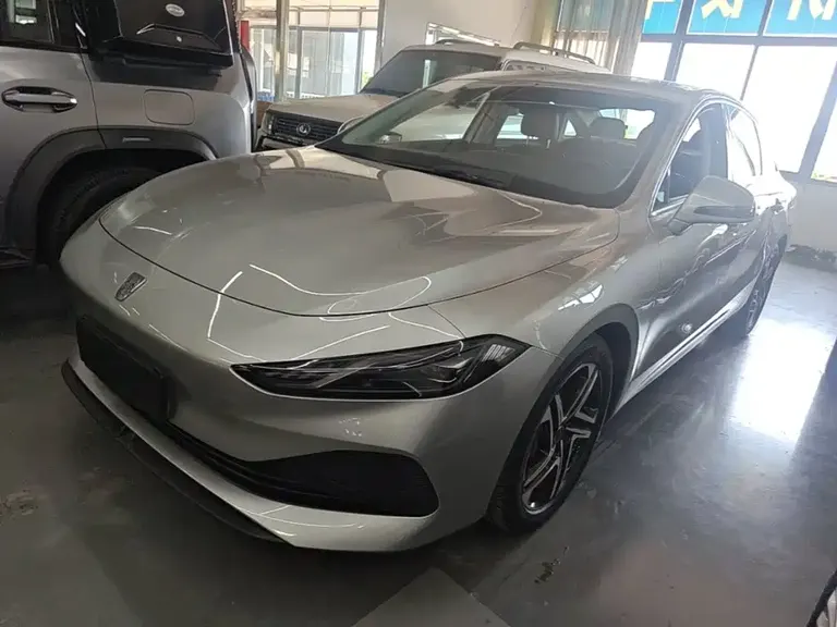 Roewe D7 DMH 125 km Flagship