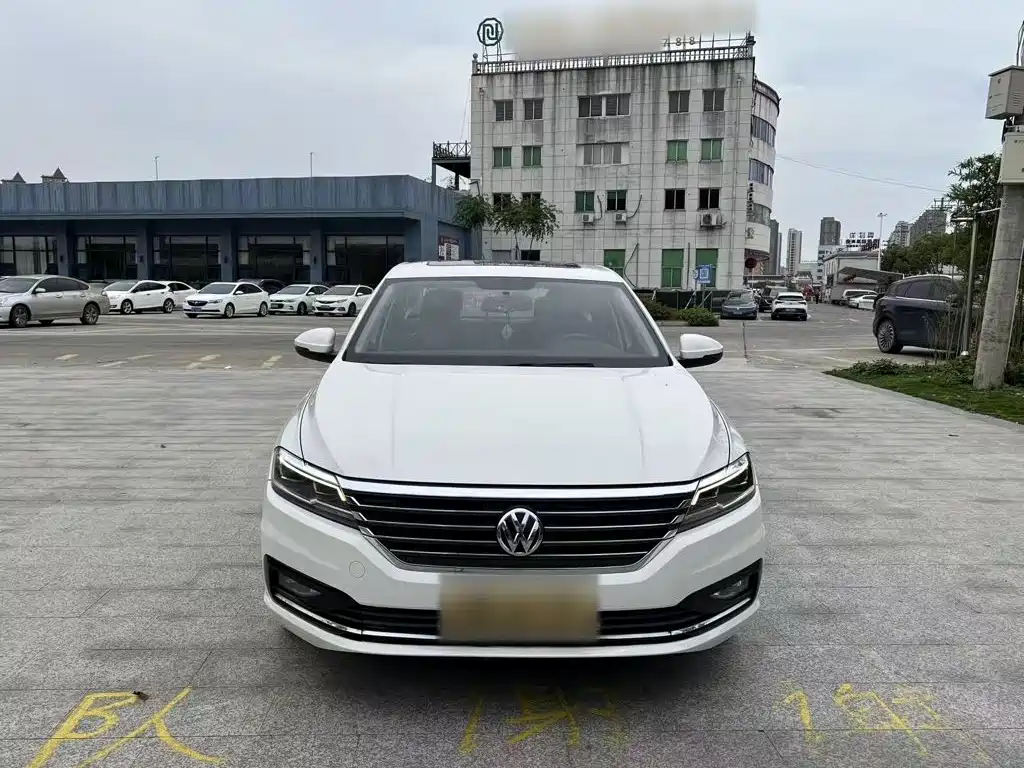 Lavida 280 TSI DSG Comfort CN-VI
