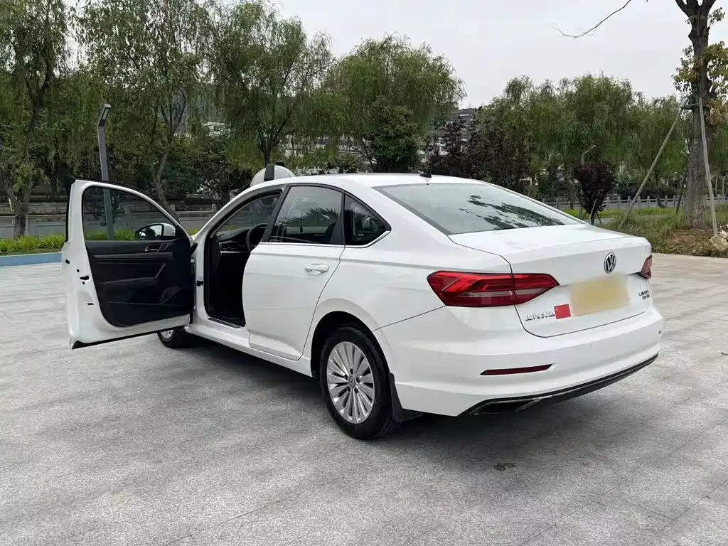 Lavida 280 TSI DSG Comfort CN-VI